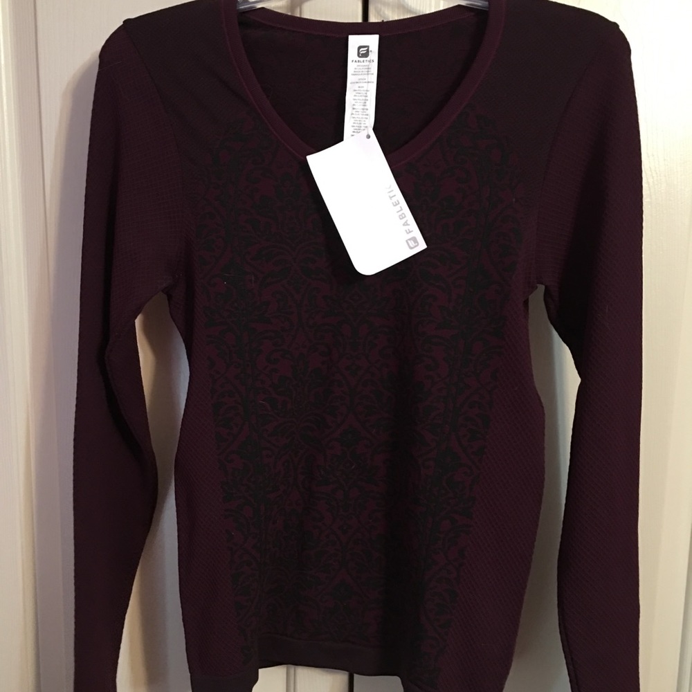 Fabletics Long Sleeve second skin shirt